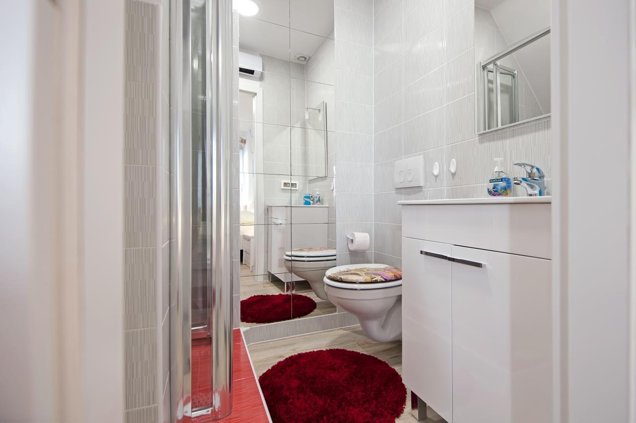 La Svalba Rooms & Studios Rovinj Extérieur photo