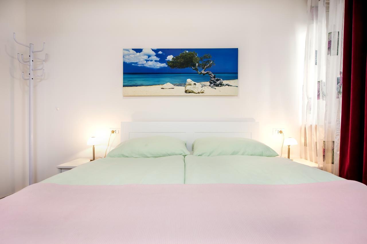 La Svalba Rooms & Studios Rovinj Extérieur photo
