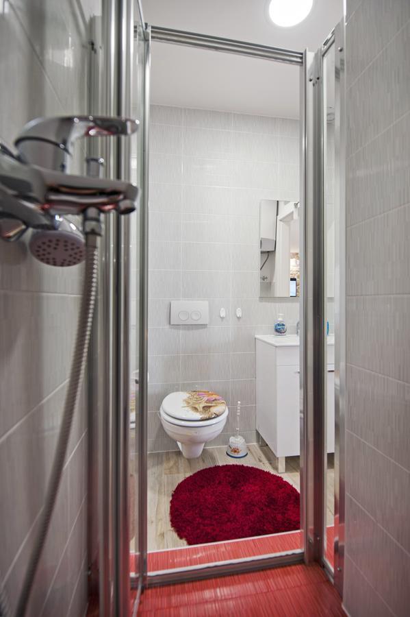 La Svalba Rooms & Studios Rovinj Extérieur photo