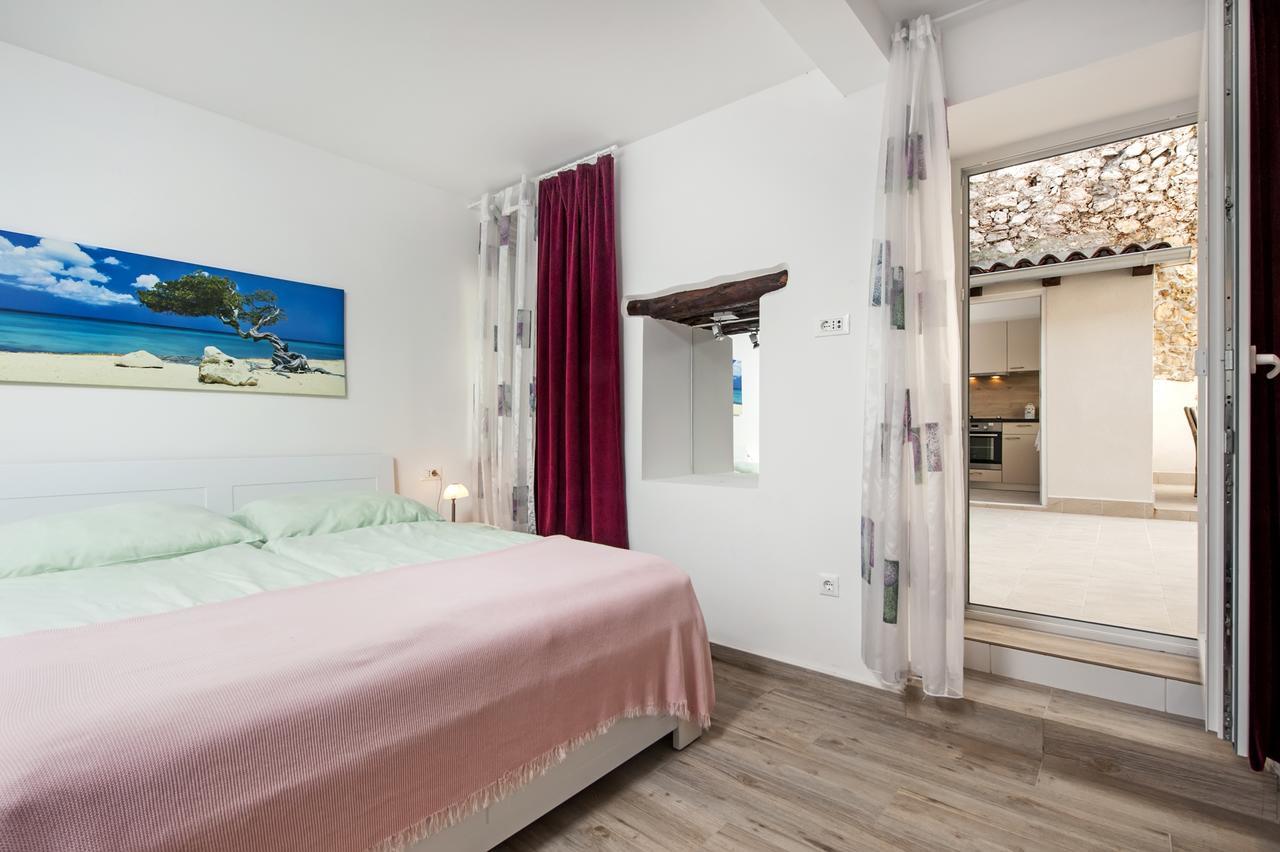 La Svalba Rooms & Studios Rovinj Extérieur photo